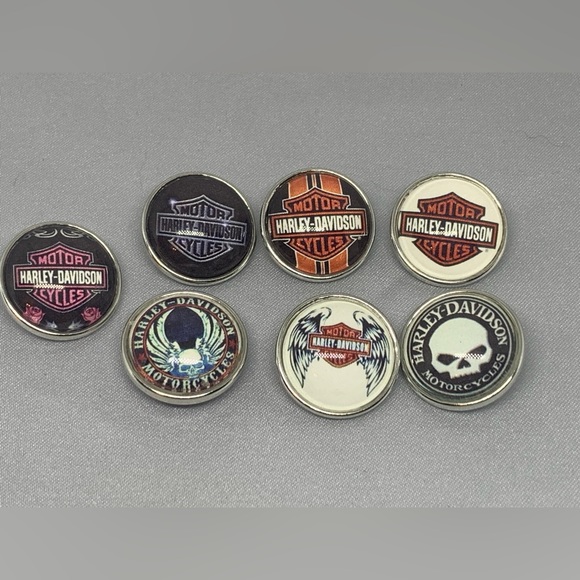 Complete Harley Davidson Snap Button Charm Set of 7 - Picture 1 of 2